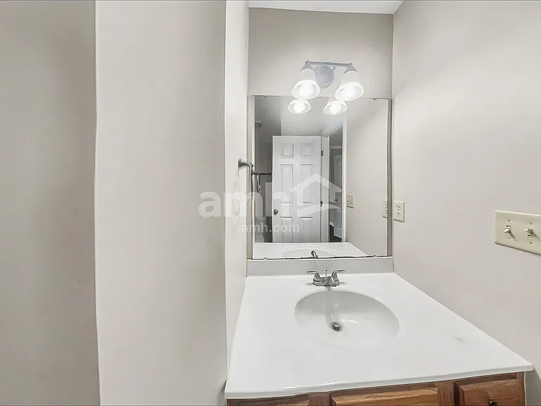 10529 Williamswoods Dr — Photo 14