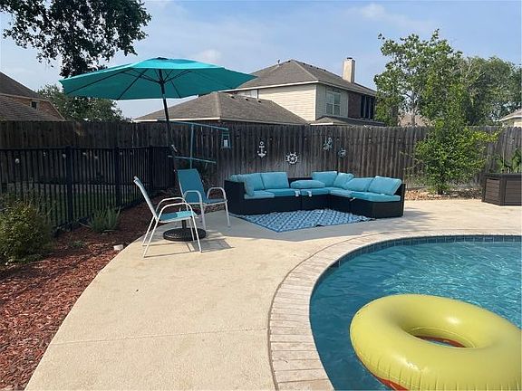 5th image of 6158 Lemans Dr