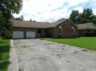 308 Silver Fox Ln, Goose Creek, SC 29445