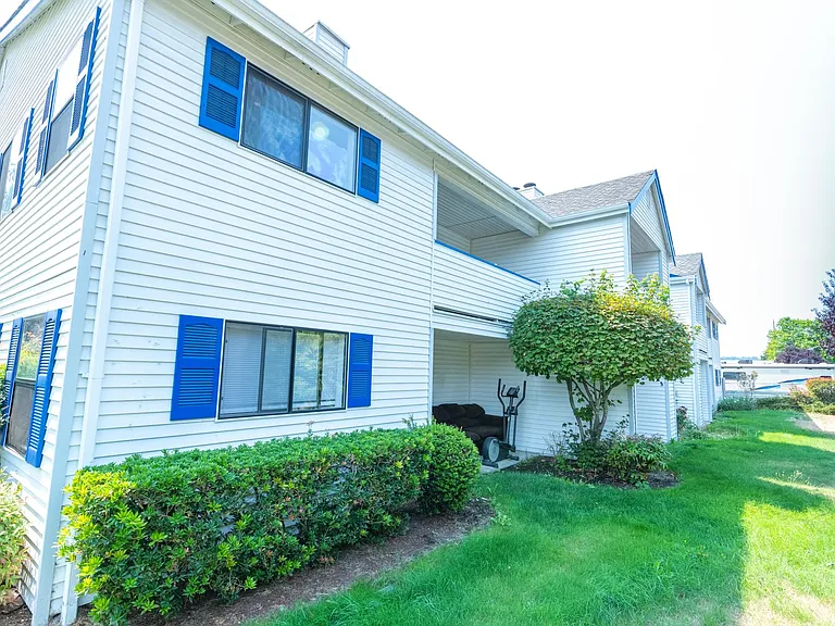 3601 & 3609 I St NE — Photo 51