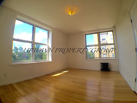Rented by Uptown Property Group | media 29