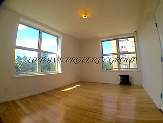 Rented by Uptown Property Group