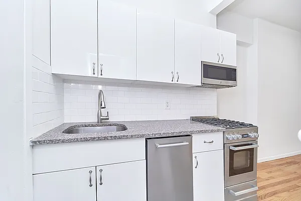 Rented by Living New York | media 20