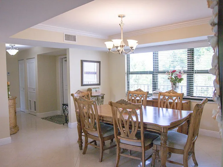 277 N Ocean Blvd #304 — Photo 22