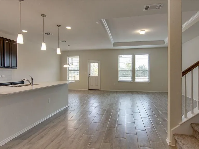 6621 Hartlage St — Photo 8