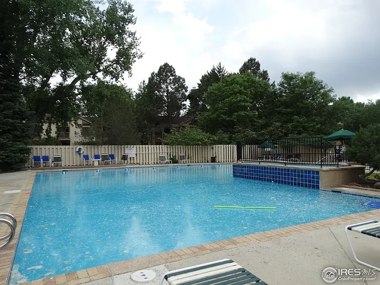 4879 White Rock Cir #E — Photo 2