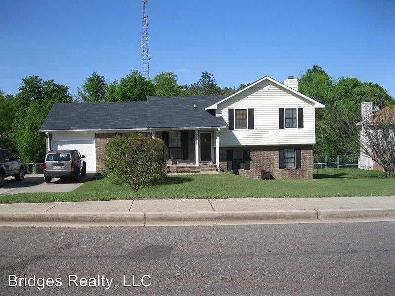 1st image of 2711 Loren Pkwy