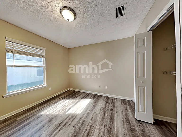 2793 Crumplehorn Ln — Photo 18