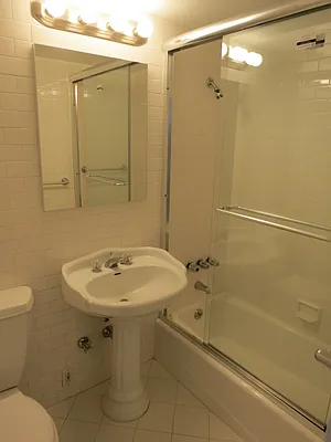 Rented by City Connections Realty | media 22