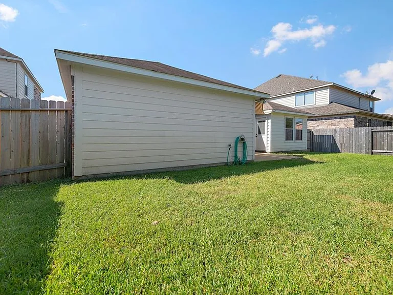 19218 Dawntreader Dr — Photo 30