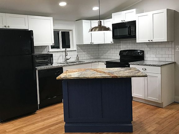 2nd image of 9022 Bayou Dr