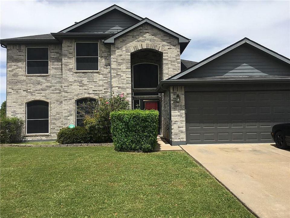 1st image of 2415 Garden Creek Dr