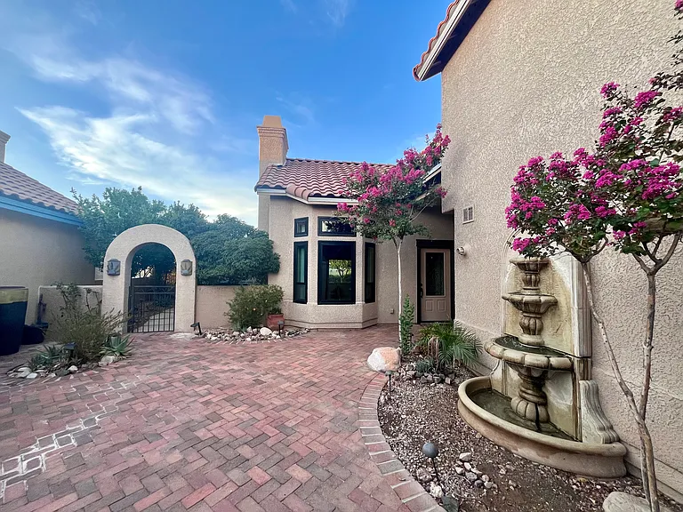 1715 E Deer Shadow Ln — Photo 11