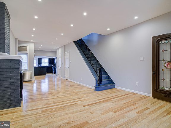 4th image of 2410 E Allegheny Ave
