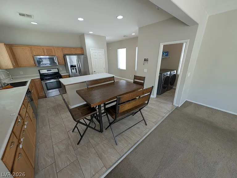 4445 Laguna Garden Ave — Photo 9