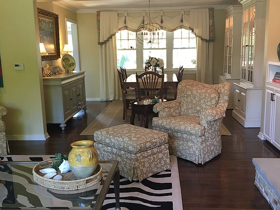 4th image of 55 Alder Pl