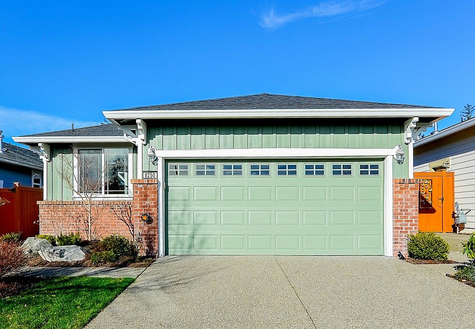 1st image of 8250 Vashon Dr NE