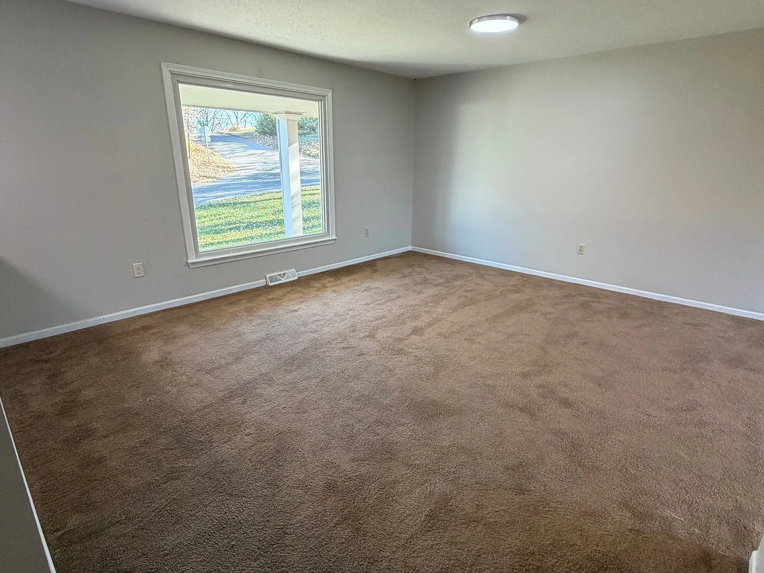 1426 Northfield Park Blvd - 1 — Photo 3