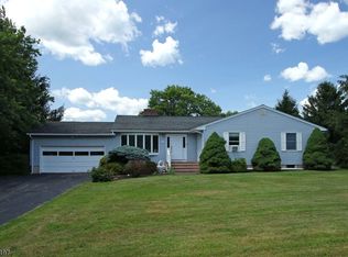 56 Gallmeier Rd, Frenchtown, NJ 08825