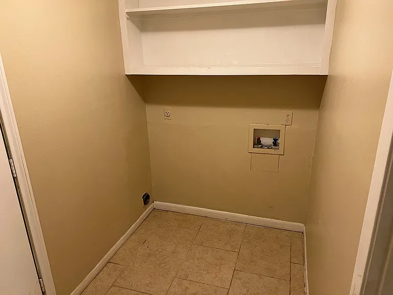 3161 Glenda Ave #204 — Photo 10