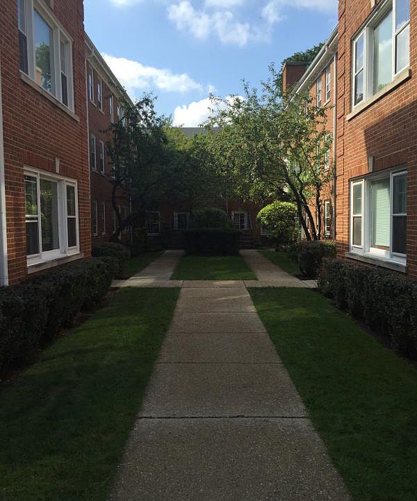 1st image of 1522 Central St APT 3B