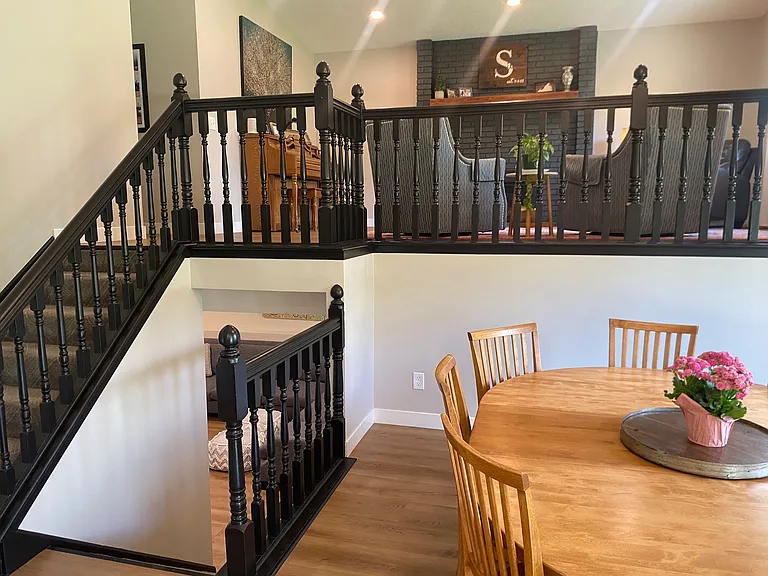 305 Circle Ln SE — Photo 5