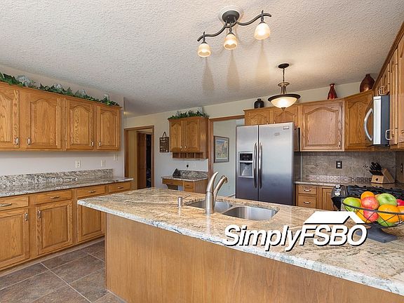 4th image of 7109 36th Avenue A Ct