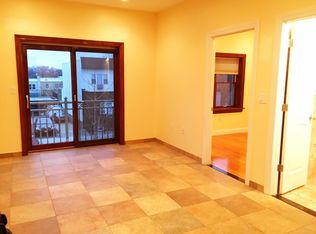 30-29 38th St #4F, Astoria, NY 11103