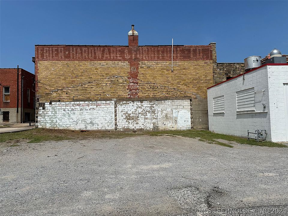 1st image of 106 W Broadway Ave