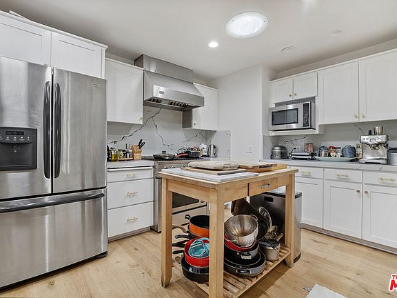 4th image of 5921 Hillview Park Ave