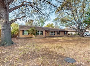 4082 Royal Ln, Dallas, TX 75229