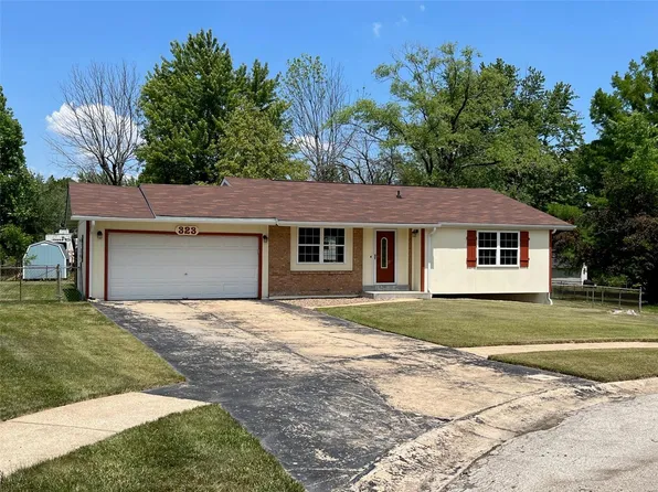 323 Richmond Dr, Warrenton, MO 63383