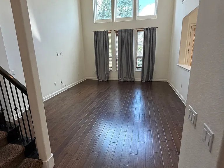 11412 Maggiore Dr — Photo 8