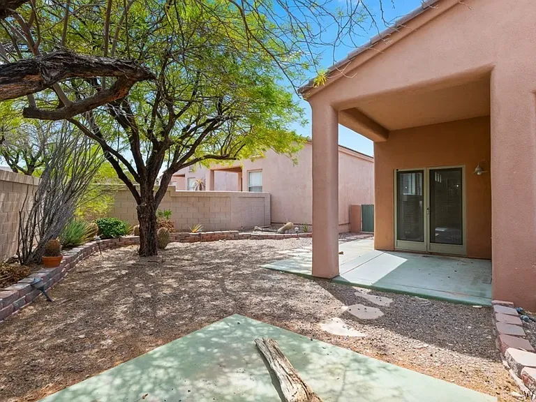 1085 Desert Marigold Cir — Photo 15