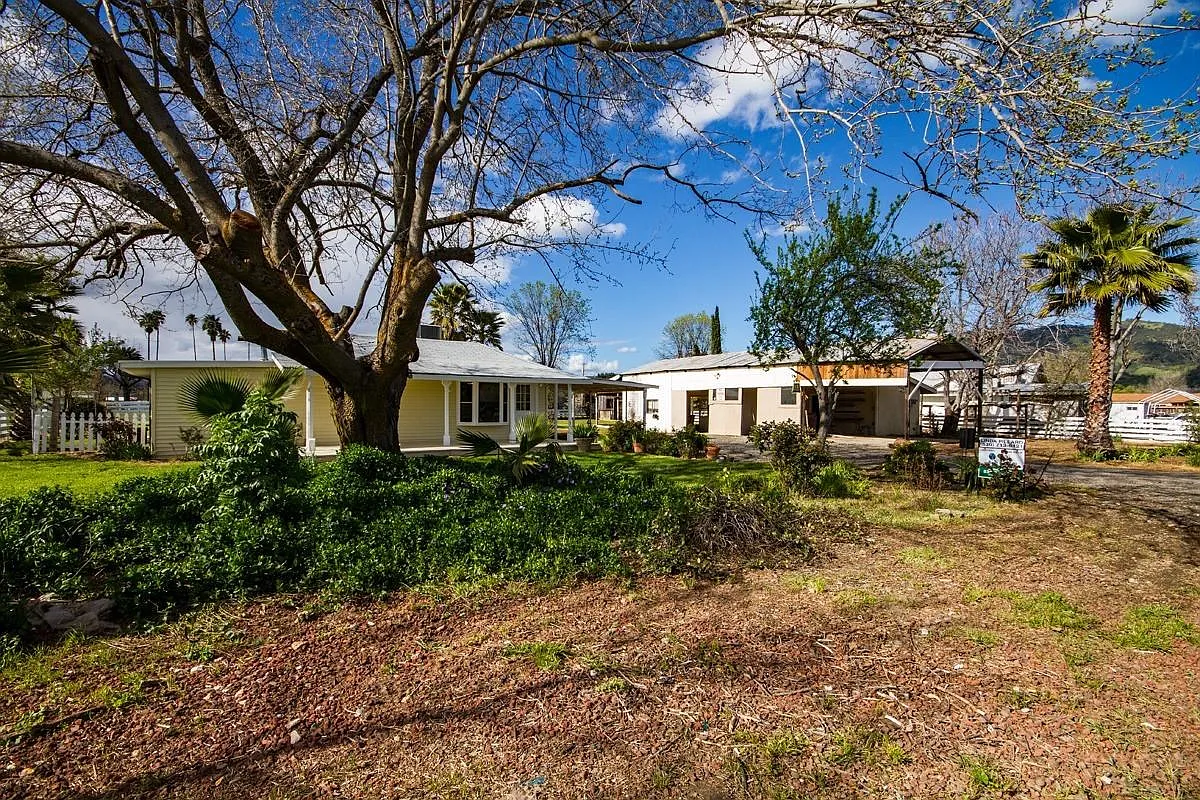 16740 Harrison St photo 1