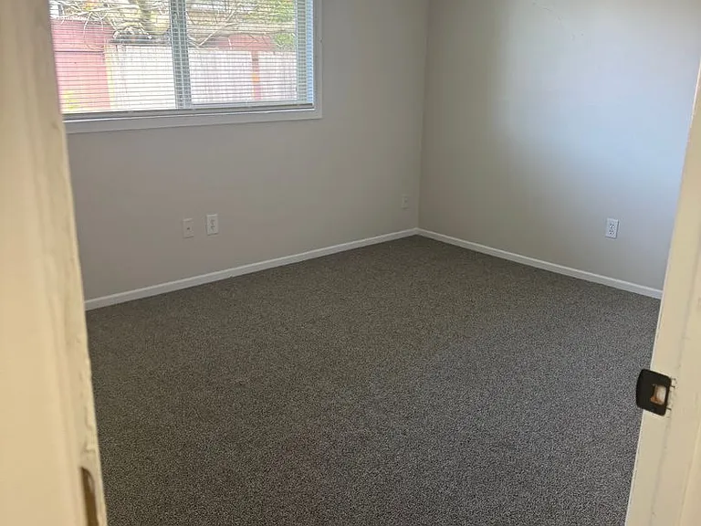 3504 S St — Photo 5