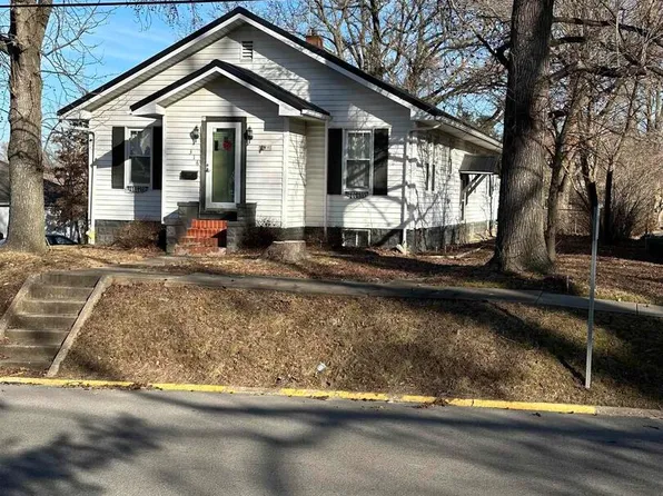 316 N Main St, Pinckneyville, IL 62274