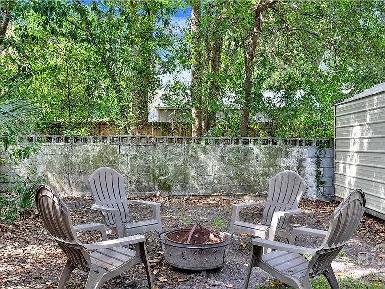 809 E Bolton St — Photo 41