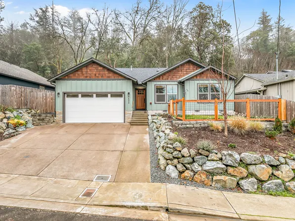 1546 Poplar Dr, Grants Pass, OR 97527