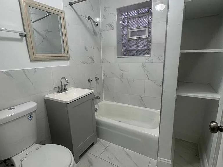 6609 S Rhodes Ave #1 — Photo 4