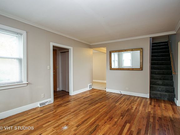 3rd image of 453 Catalpa Ave
