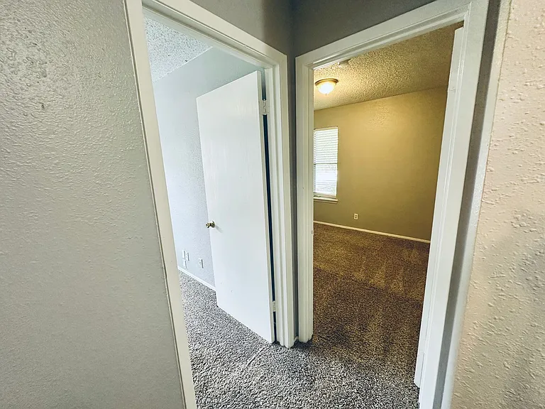 1318 Southport Dr — Photo 22