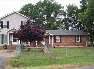 107 Friendly St, Fountain Inn, SC 29644