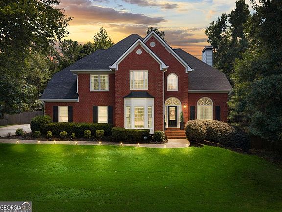 2nd image of 40 Rose Creek Dr