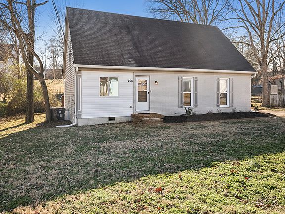 3rd image of 206 Vickie Ct