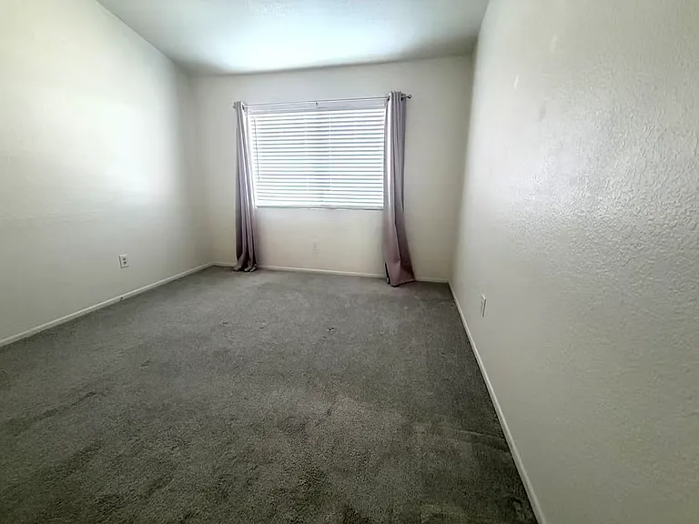 194 Greenmoor #85 — Photo 13