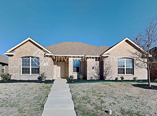 539 Clearlake Dr, Waxahachie, TX 75165
