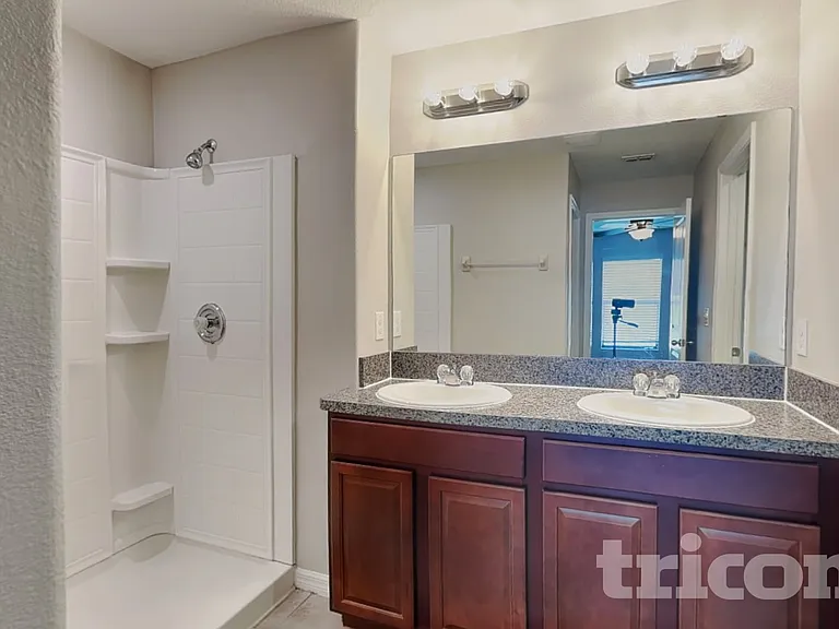 10129 Carloway Hills Dr — Photo 8