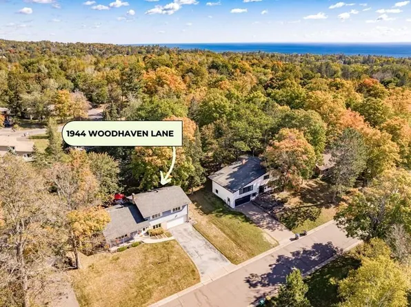 1944 Woodhaven Ln, Duluth, MN 55803