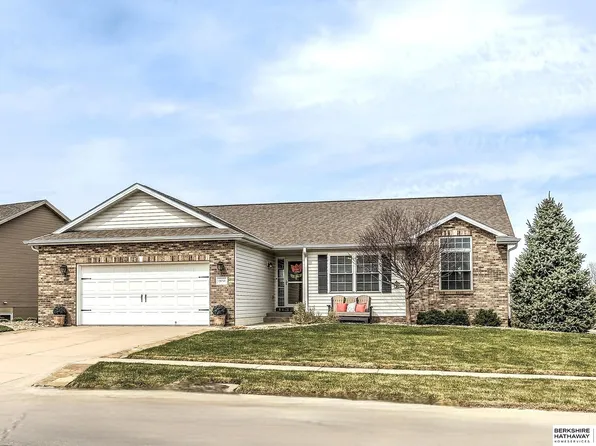19750 Bellbrook Blvd, Gretna, NE 68028